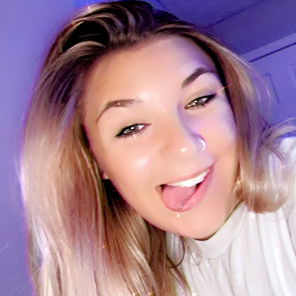 Meet your Posher, Brittani